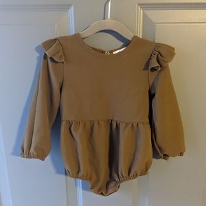 Olive green long sleeve bubble romper